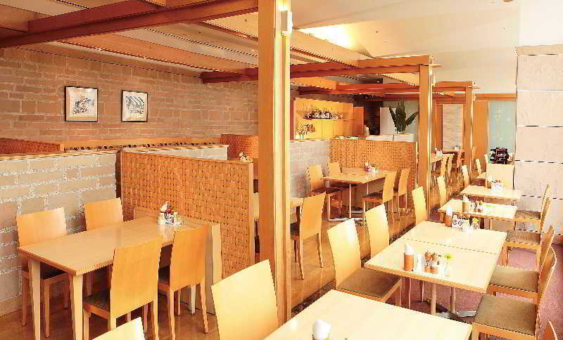 คอร์ตยาร์ด ชิน-โอซาก้า สเตชั่น โรงแรม 5*